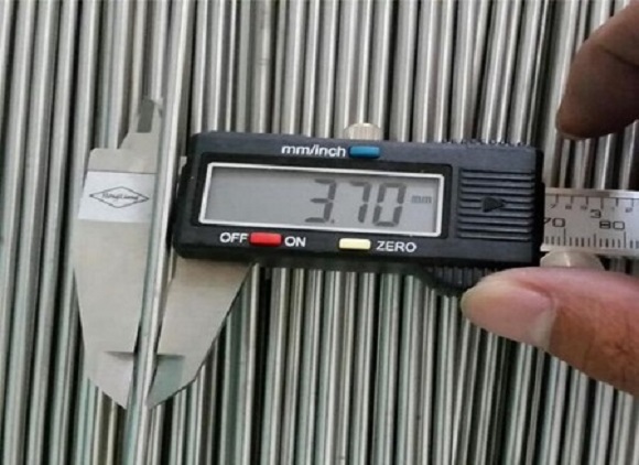 不锈钢精密管在航空航天业应用特点.jpg